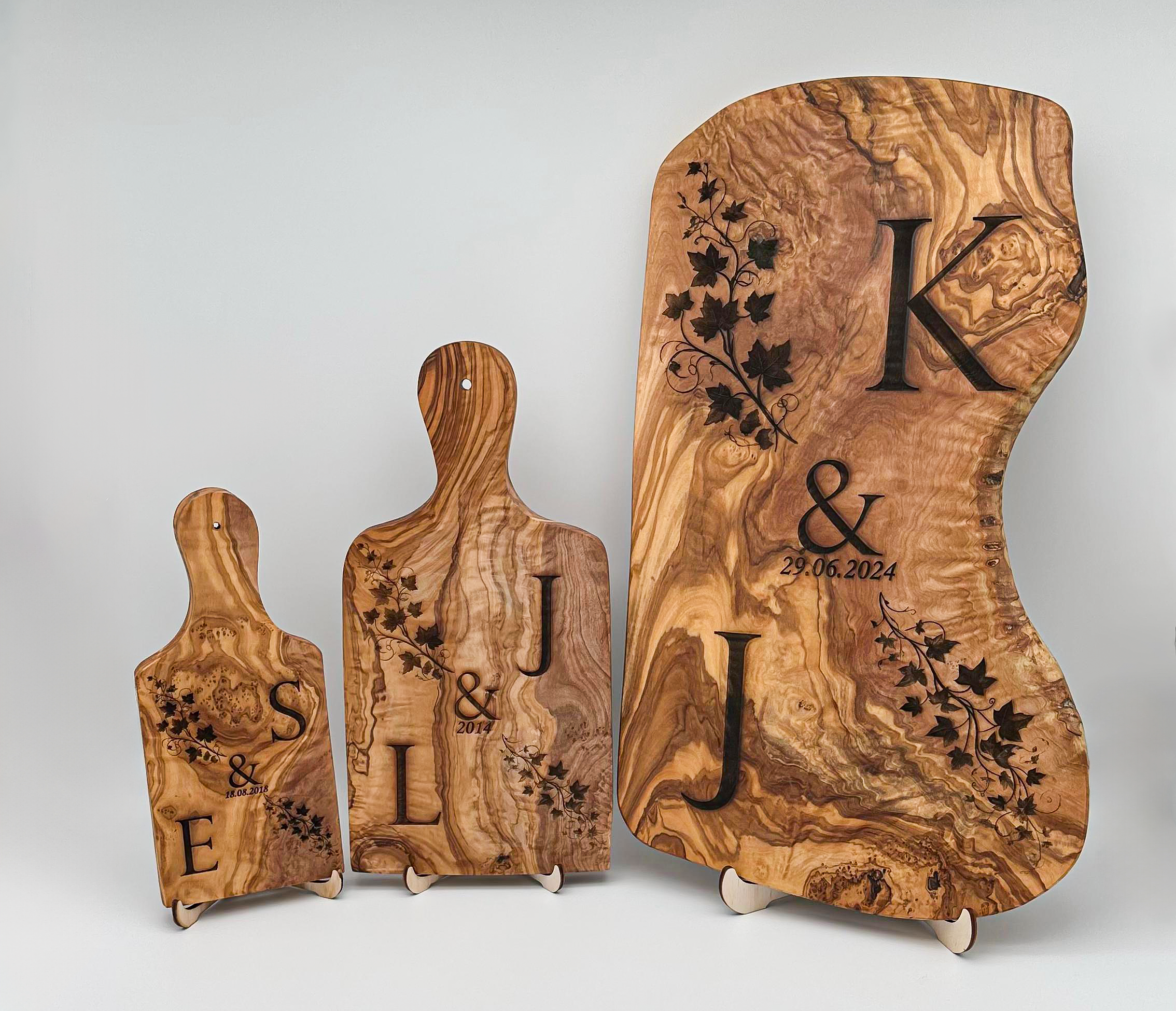 Olivenholz Hochzeitsbrett Gravur „Efeu Edition“  Mit Initialen und Datum personalisiert
