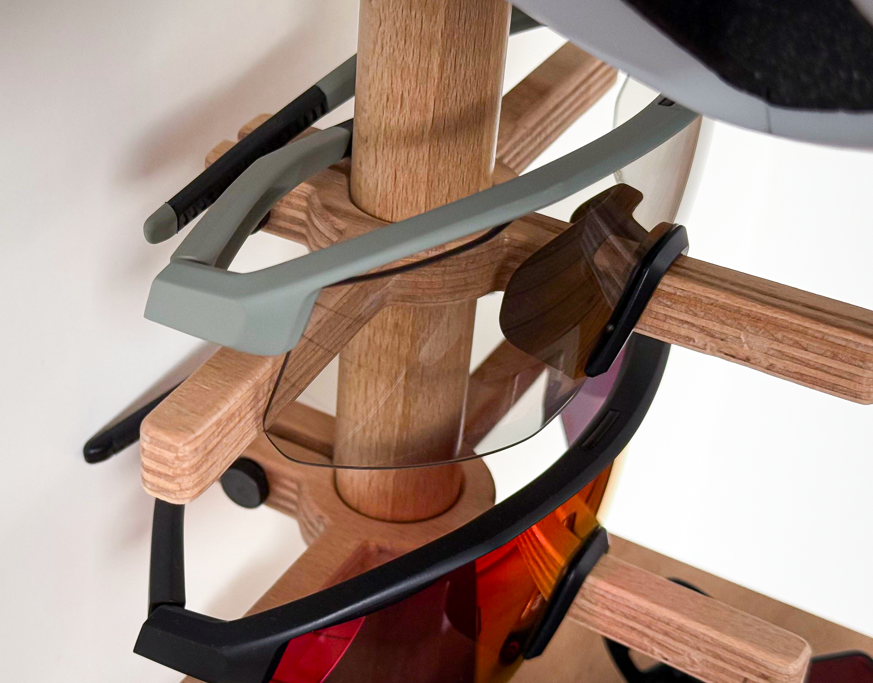 Bike Gear Wandhalterung aus Holz & Edelstahl