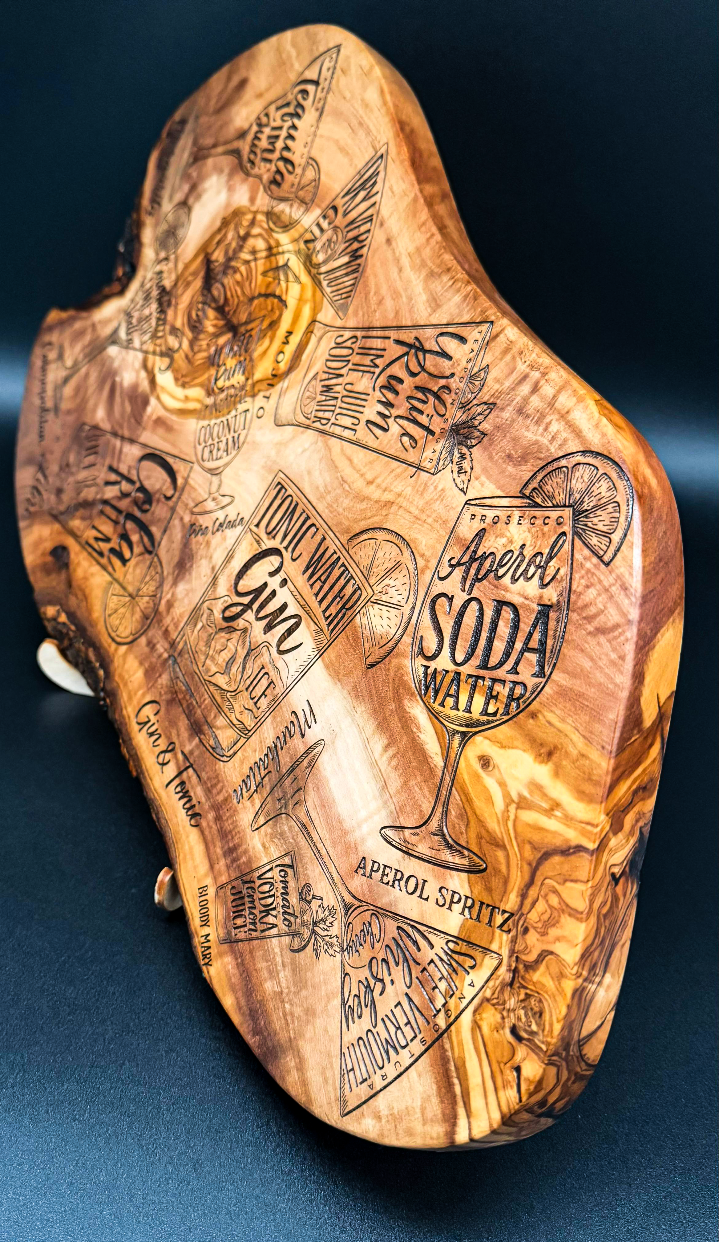 Olivenholz Servierbrett – Cocktail Edition