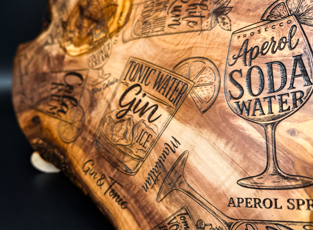 Olivenholz Servierbrett – Cocktail Edition